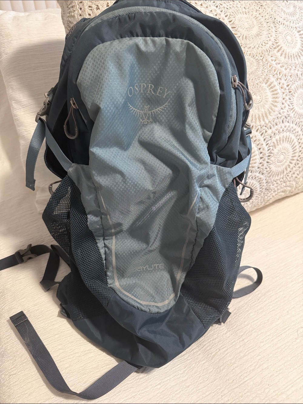 OSPREY Daylite Two-Tone Light Blue and Dark Slate Daypack Backpack